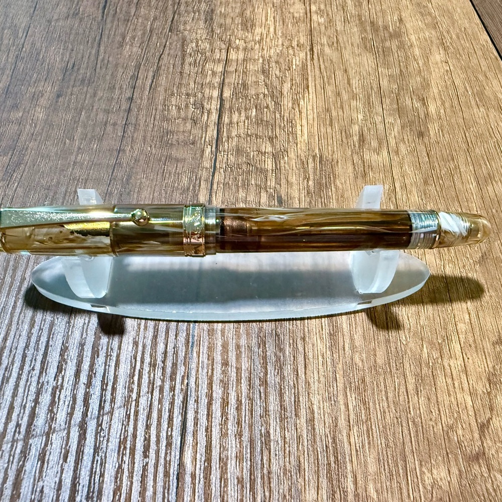 Asvine V126 Fountain Pen in Brown Swirl